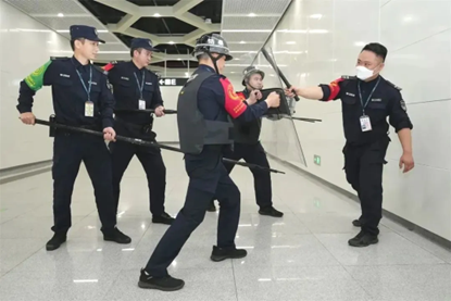 参与专业培训 增强实战急救技能