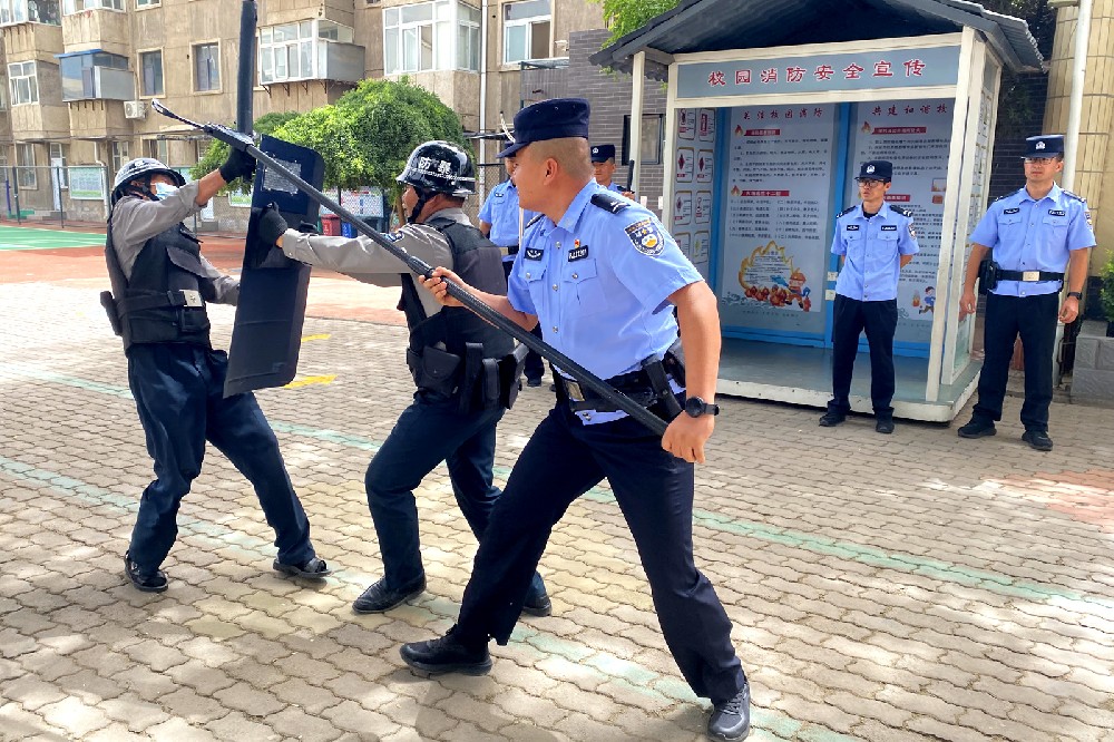 浅谈保安从业单位和保安员的保密义务